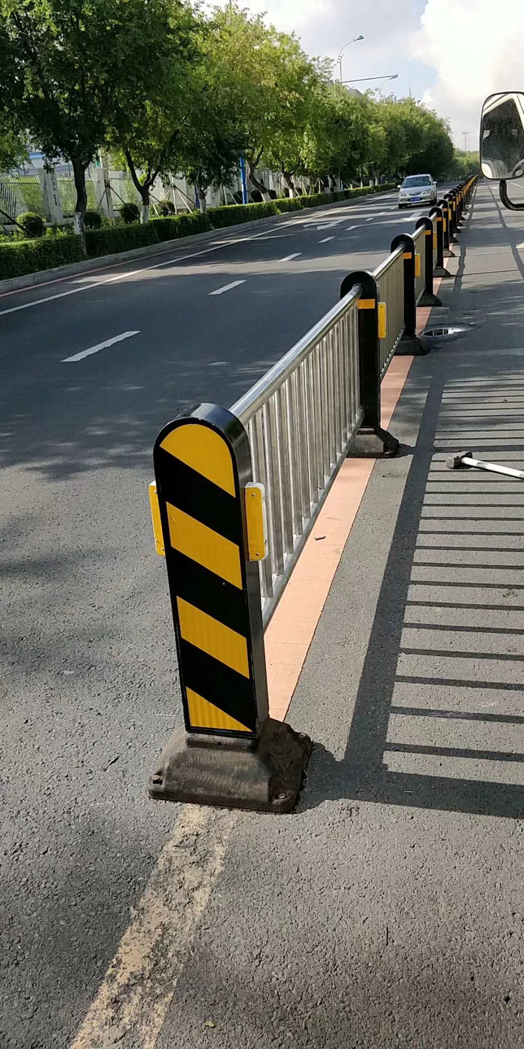 乾安县马路护栏道路护栏 - 方案